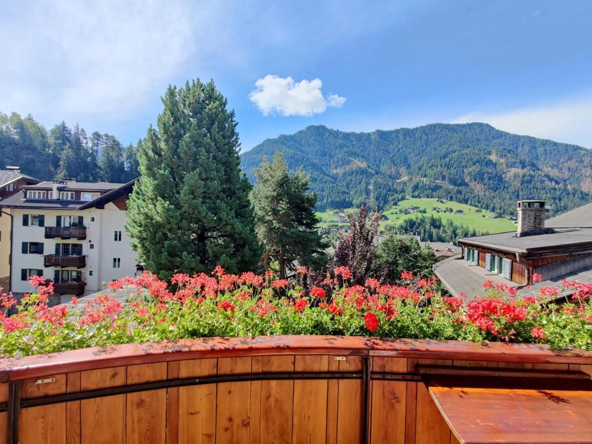 Appartchalet La Rondula Ortisei Esterno foto