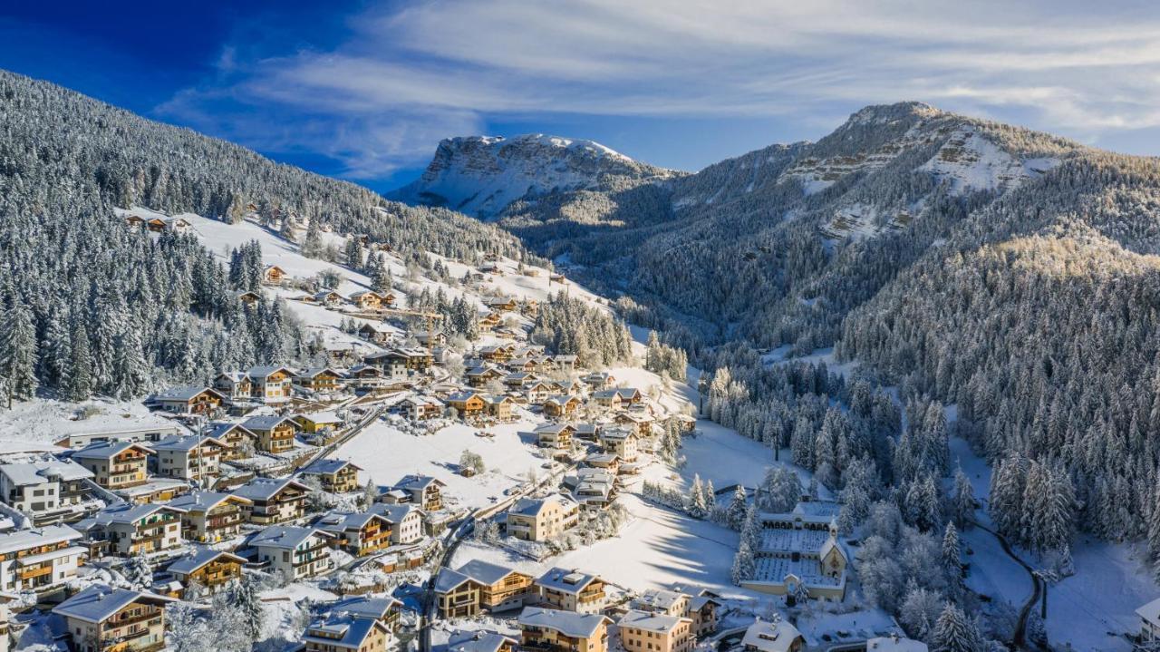 Appartchalet La Rondula Ortisei Esterno foto